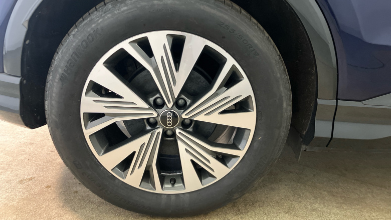 Audi Q4 e-tron 210kW 45 82kWh Sport 5dr Auto [Leather] Electric Estate
